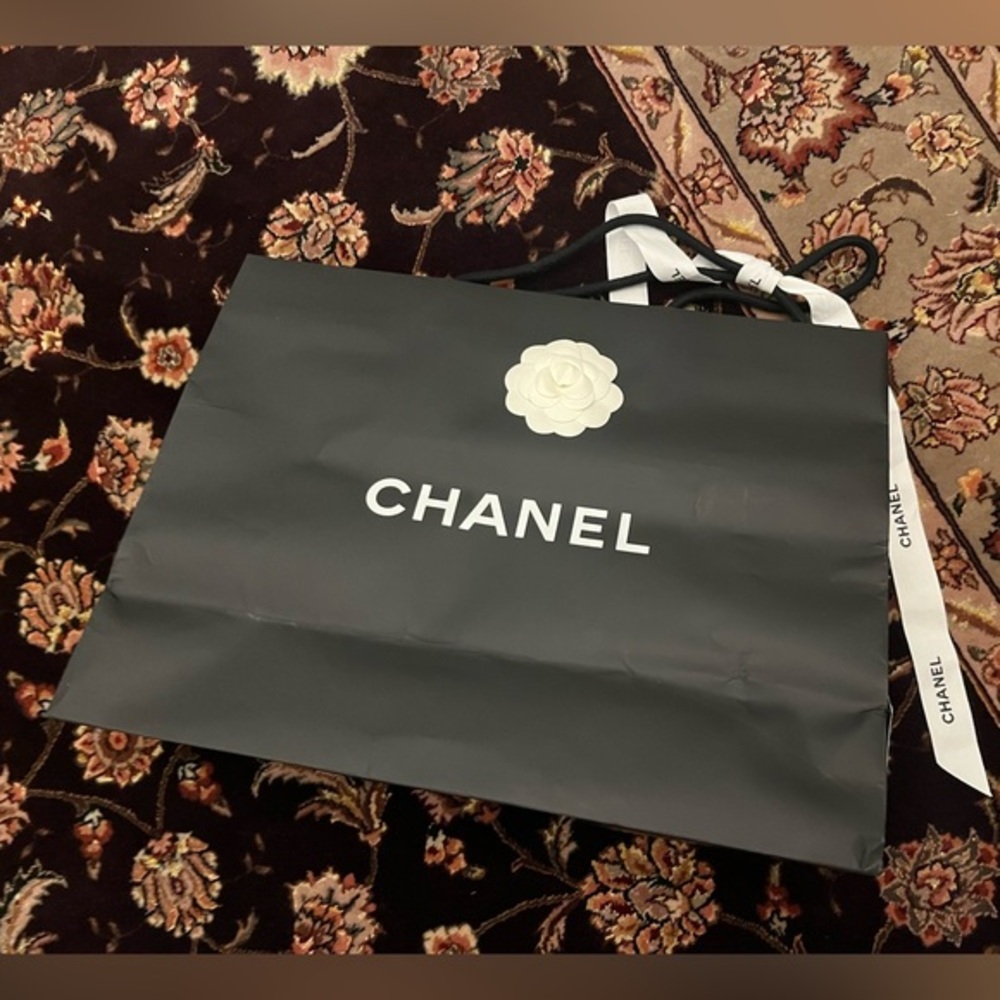***CHANEL*** Authentic Shopping Bag With Logo Ribbon & Flower